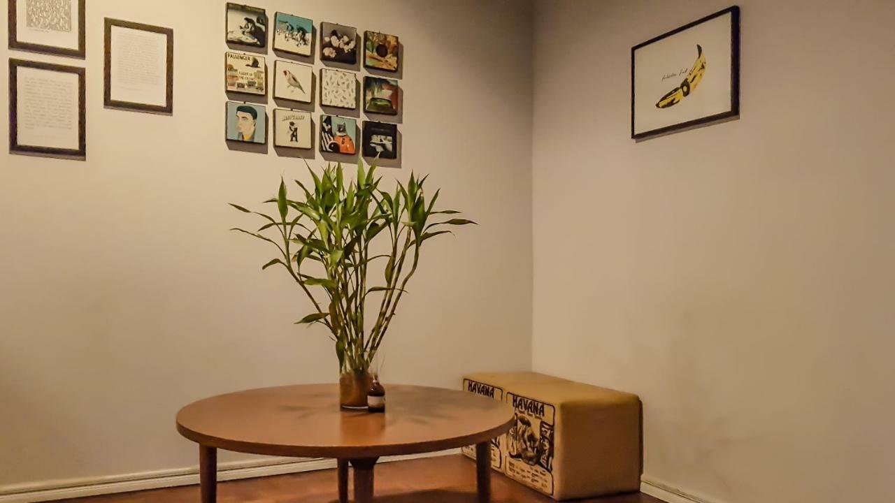 Cooper Hostel Bangkok Bagian luar foto