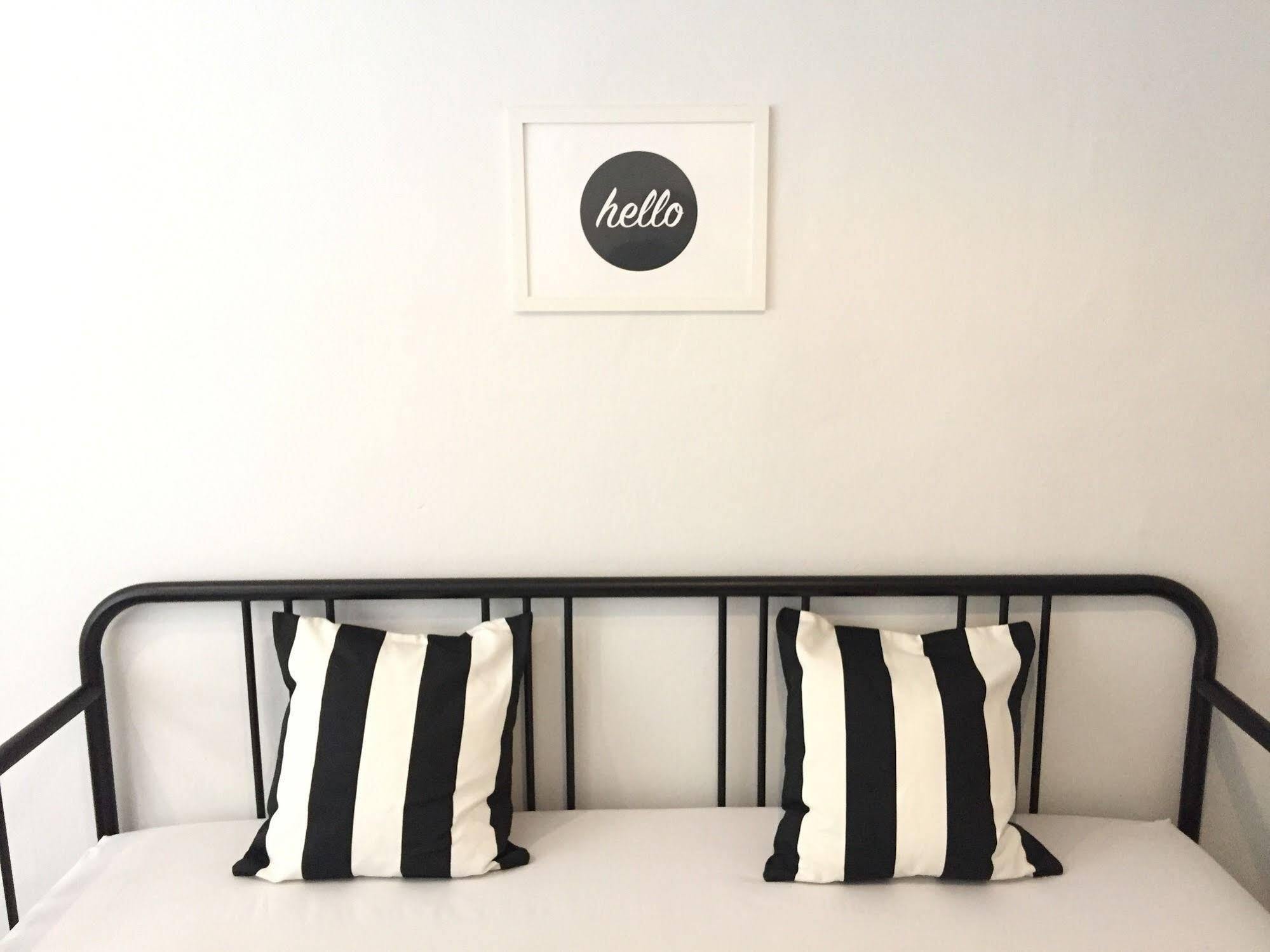 Cooper Hostel Bangkok Bagian luar foto