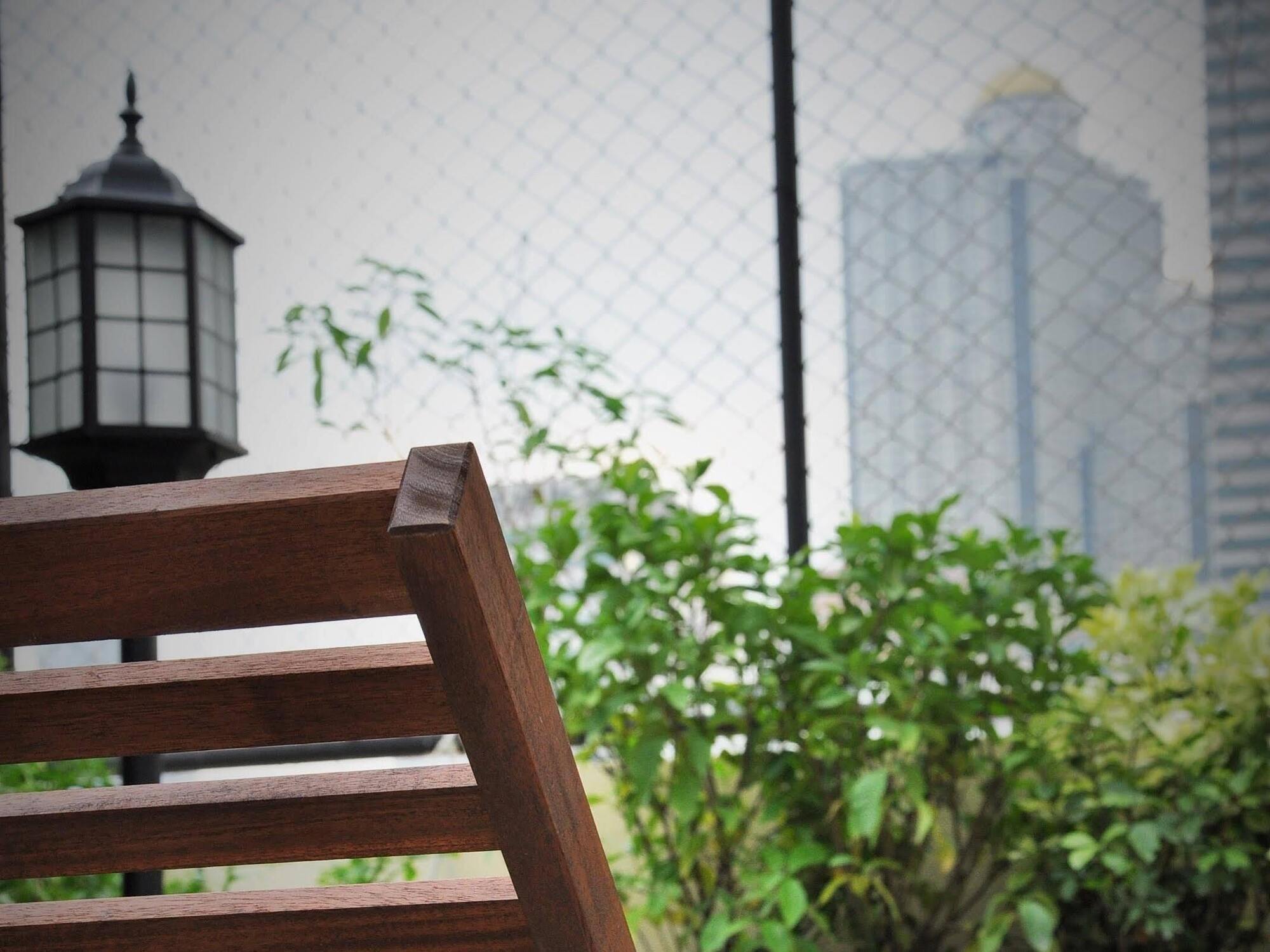 Cooper Hostel Bangkok Bagian luar foto
